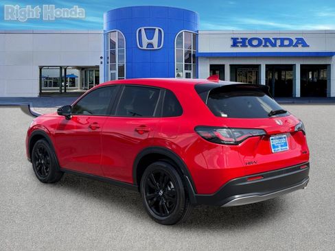 Certified 2026 Honda HR-V Sport image 5