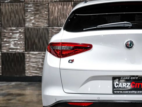 Used 2019 Alfa Romeo Stelvio Ti AWD/4WD image 49