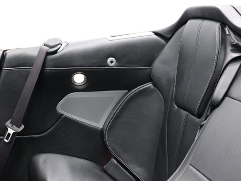 Used 2015 Aston Martin DB9 Volante RWD image 50