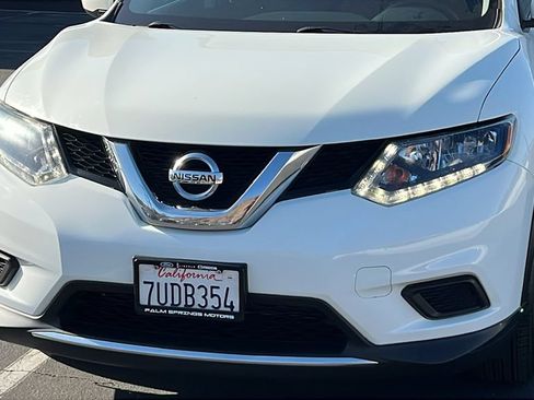 Used 2016 Nissan Rogue S w/ S Family Package FWD image 3