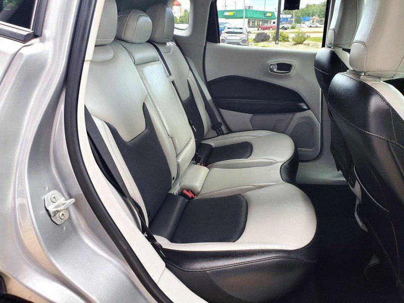 Used 2021 Jeep Compass Limited AWD/4WD image 14