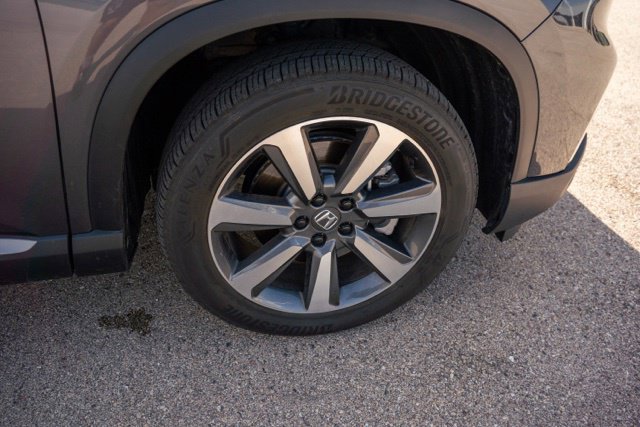 Used 2025 Honda Pilot Elite image 9