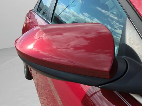 Used 2025 Hyundai Elantra SEL FWD image 26
