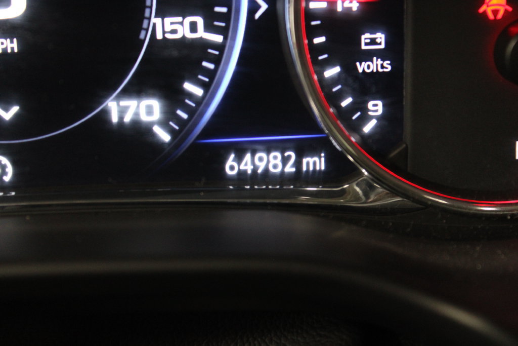 Used 2023 GMC Acadia Denali FWD image 18