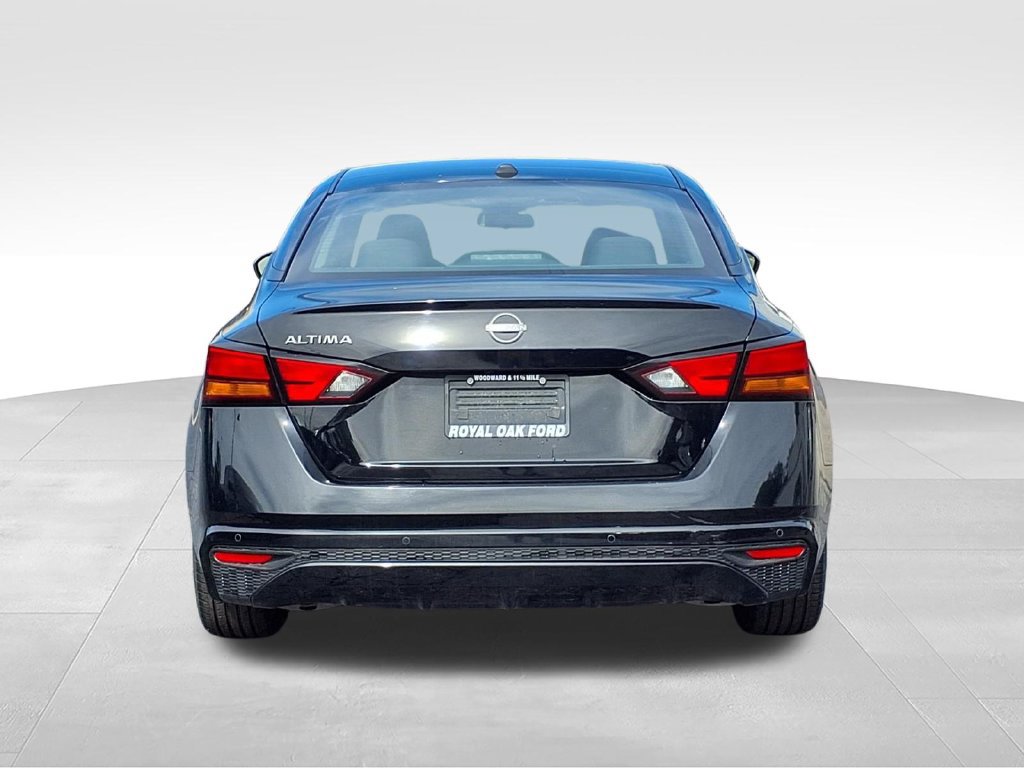 Used 2025 Nissan Altima 2.5 SV FWD image 22