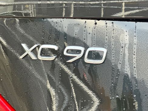 Certified 2025 Volvo XC90 T8 Ultra image 13