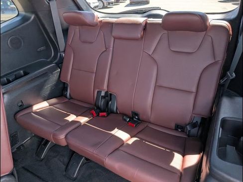Used 2023 Kia Telluride SX Prestige AWD/4WD image 11