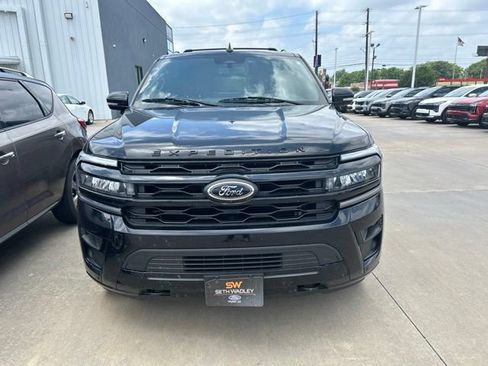 Used 2023 Ford Expedition Max Limited AWD/4WD image 9