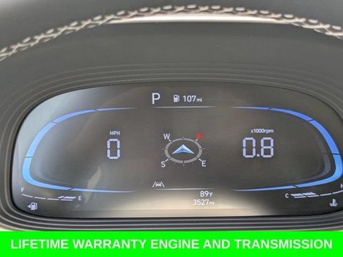 Used 2025 Hyundai Venue Limited FWD image 30
