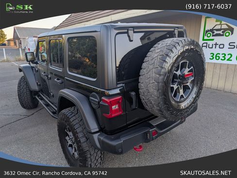 Used 2018 Jeep Wrangler Unlimited Rubicon AWD/4WD image 11