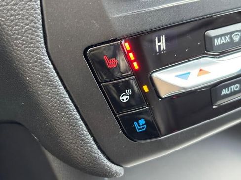 Used 2020 Ford Explorer Limited image 23