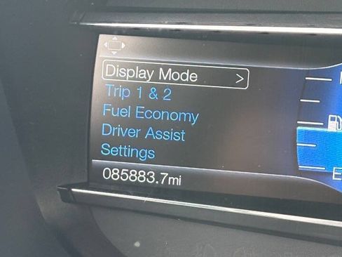 Used 2017 Ford Explorer XLT w/ Equipment Group 202A FWD image 13