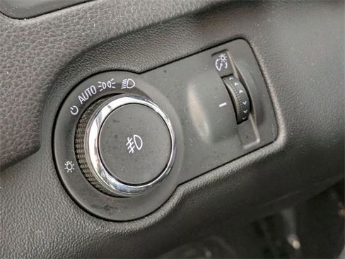 Used 2017 Buick Regal Sport Touring image 14