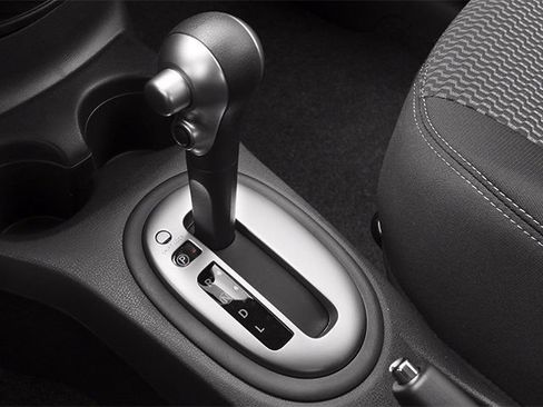 Used 2014 Nissan Versa Note SV w/ Sport Value Package FWD image 13