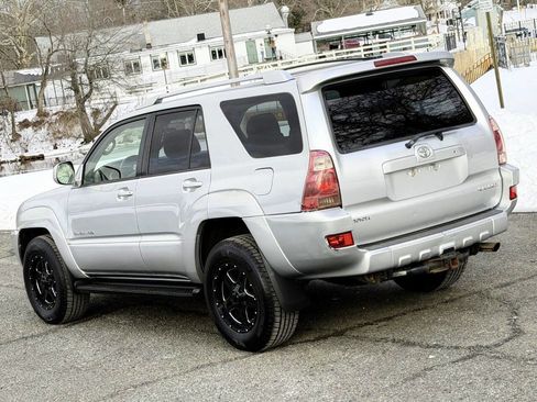 Used 2004 Toyota 4Runner SR5 image 22