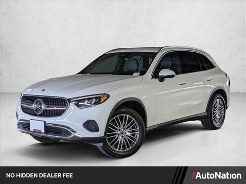 Certified 2026 Mercedes-Benz GLC 300 image 1