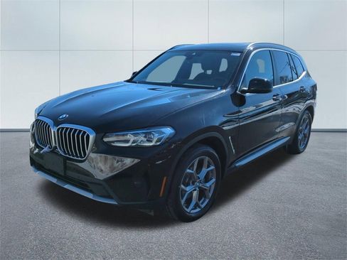 Used 2024 BMW X3 xDrive30i w/ Premium Essential Package image 7