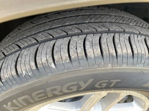 New 2026 Ford Explorer Active image 27