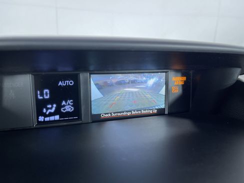Used 2015 Subaru Forester 2.5i Touring w/ Eyesight & Navigation System image 19
