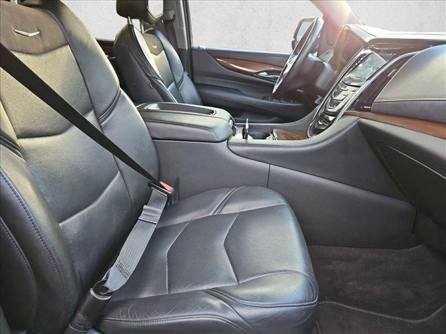 Used 2020 Cadillac Escalade 2WD image 22