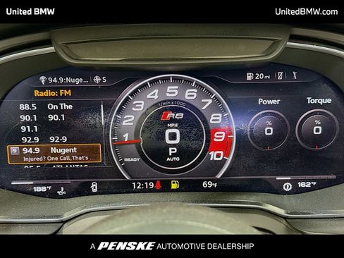 Used 2021 Audi R8 V10 w/ Premium Package RWD image 8