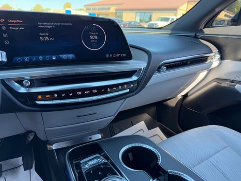 Used 2024 Cadillac Lyriq Luxury w/ LPO, Floor Liner Package image 32