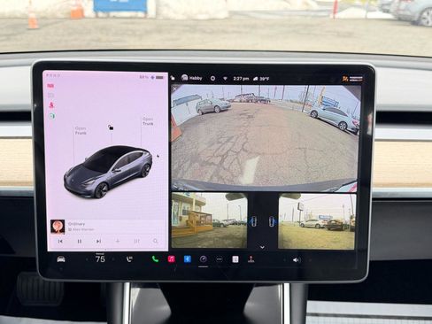 Used 2018 Tesla Model 3 Long Range image 19