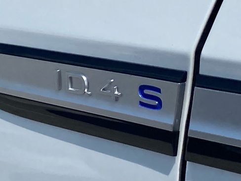 Certified 2024 Volkswagen ID.4 S RWD image 6