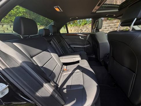 Used 2014 Mercedes-Benz E 350 4MATIC Sedan image 36