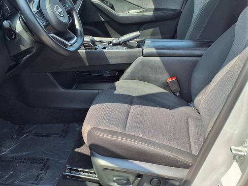 Used 2023 Nissan Rogue SV FWD image 13