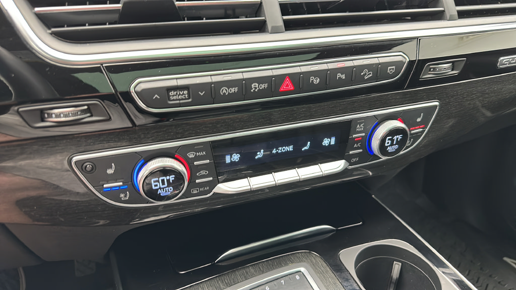 Used 2019 Audi Q7 3.0T Prestige AWD/4WD image 20