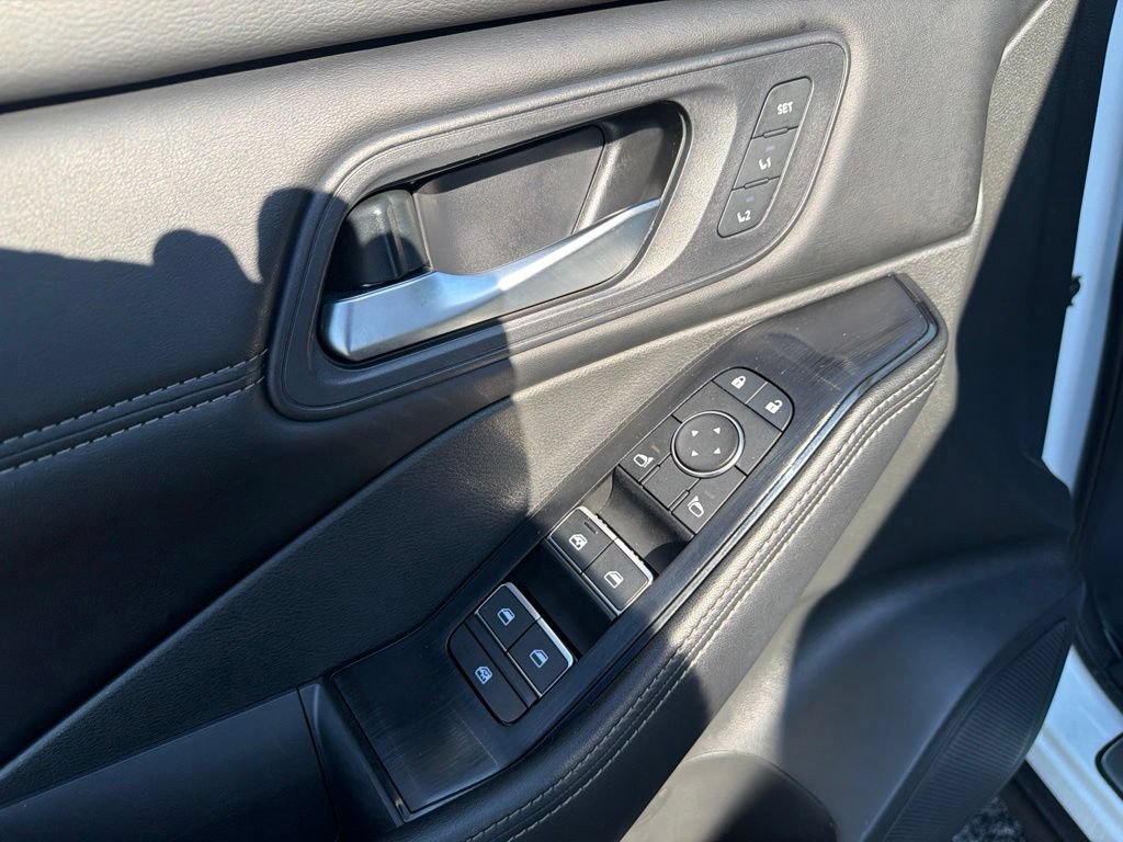 Used 2024 Nissan Rogue SL w/ SL Premium Package FWD image 18
