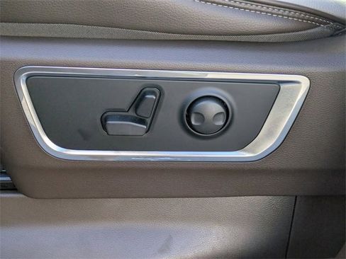 New 2026 Chrysler Pacifica Select image 28