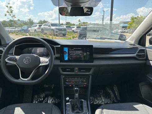 New 2025 Volkswagen Taos SE image 12