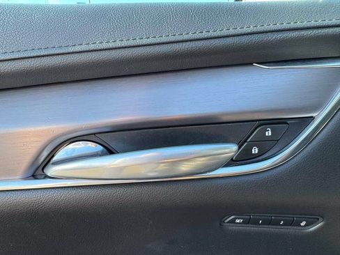 Used 2019 Cadillac XT5 Luxury FWD image 31