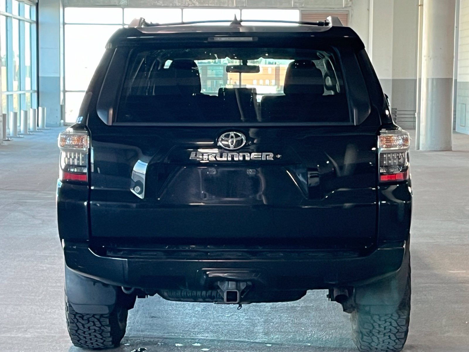 Used 2014 Toyota 4Runner SR5 AWD/4WD image 8