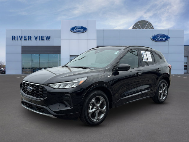 Used 2024 Ford Escape ST-Line w/ Tech Pack #1 AWD/4WD image 3