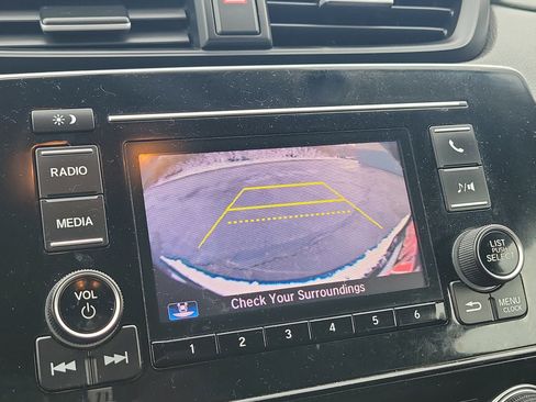 Used 2018 Honda CR-V LX image 16