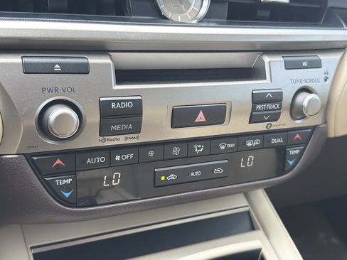 Used 2018 Lexus ES 350 w/ Accessory Package 2 FWD image 25