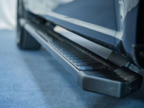 Certified 2024 Ford F150 Lariat w/ Equipment Group 502A High image 17