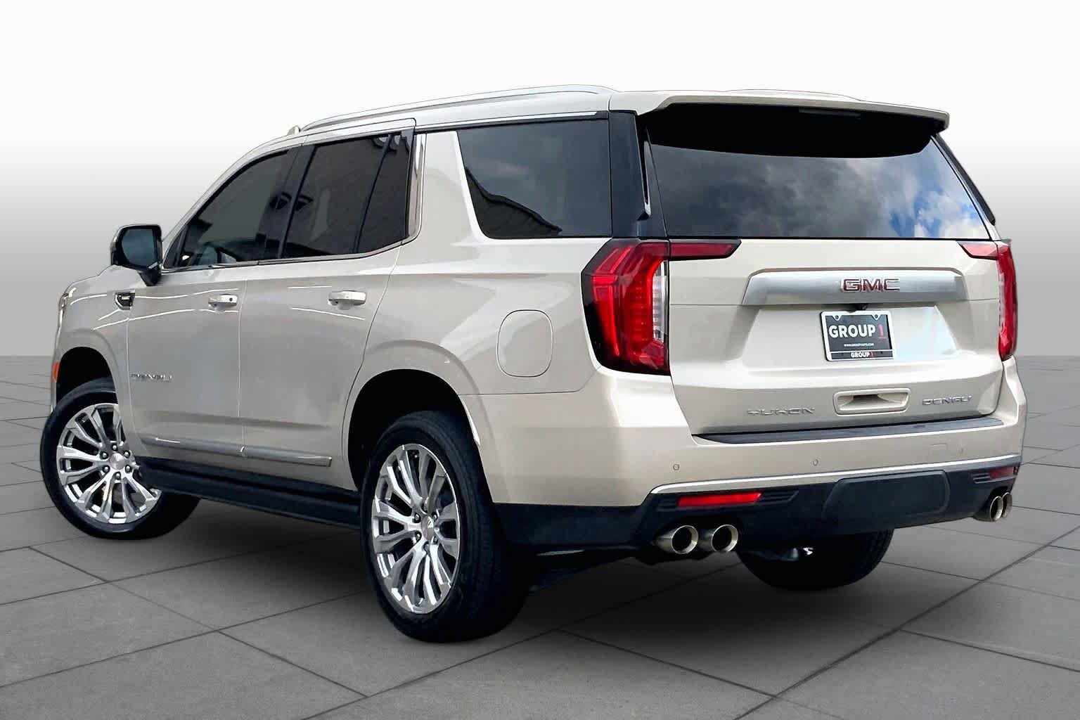Used 2024 GMC Yukon Denali RWD image 12