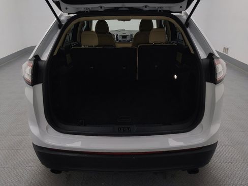 Used 2018 Ford Edge SE FWD image 29