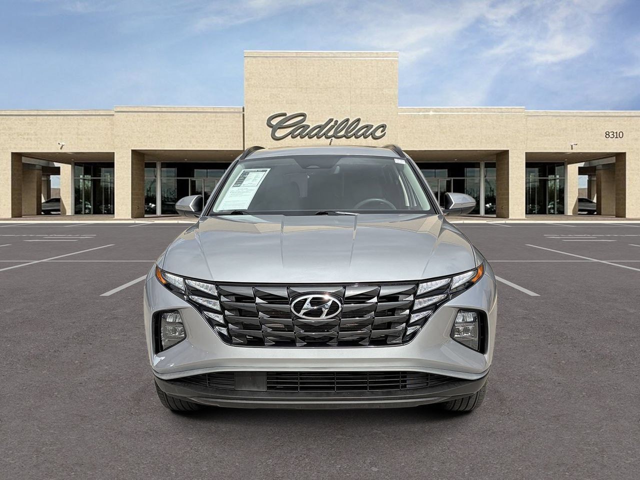 Used 2023 Hyundai Tucson SEL w/ Convenience Package AWD/4WD image 2