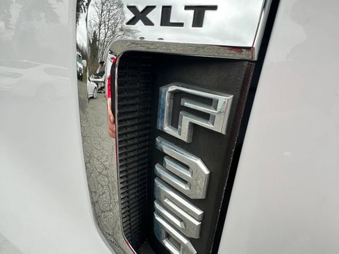 Used 2018 Ford F350 XLT image 17