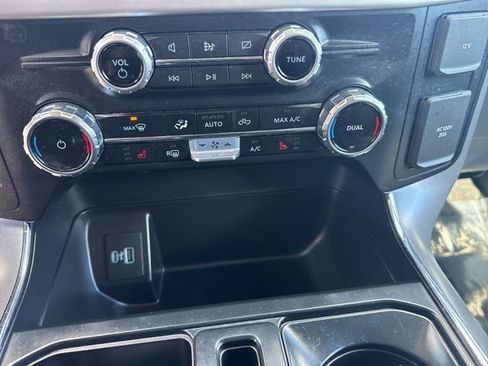 Used 2023 Ford F150 Lightning XLT image 27