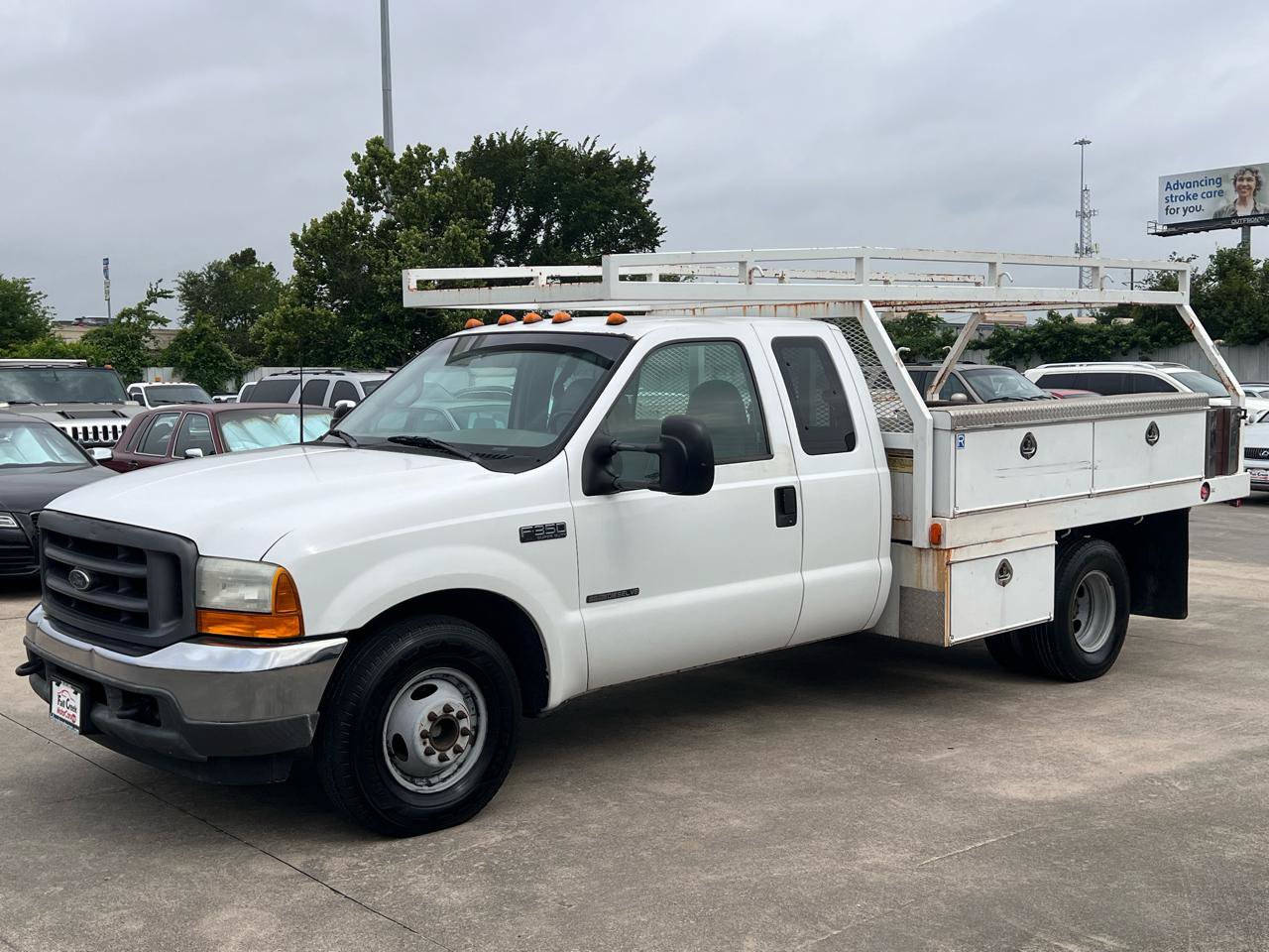 Used 2001 Ford F350 XL RWD image 2