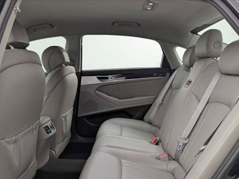 Used 2020 Genesis G80 3.8 RWD image 13