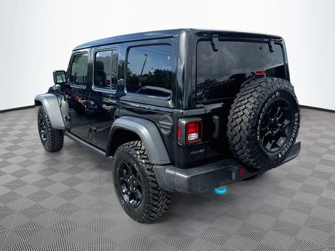 Used 2023 Jeep Wrangler Unlimited w/ Sun & Screen Package AWD/4WD image 8