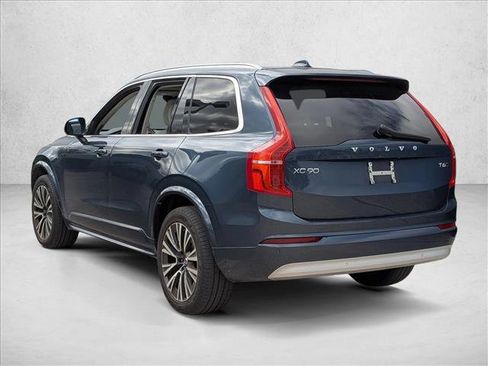 Used 2022 Volvo XC90 T6 Momentum w/ Climate Package image 8