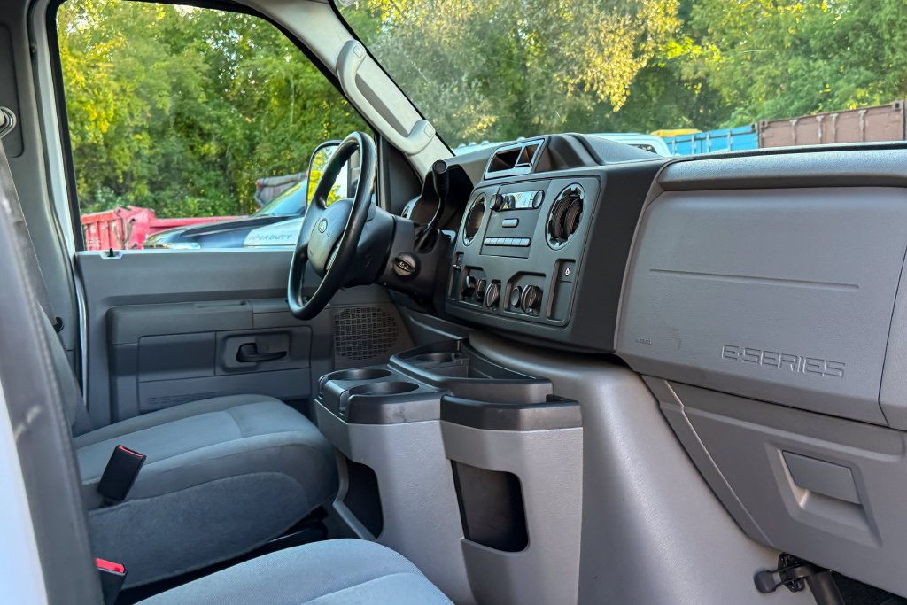 Certified 2017 Ford E-350 and Econoline 350 Super Duty w/ Power Windows & Locks Group RWD image 12